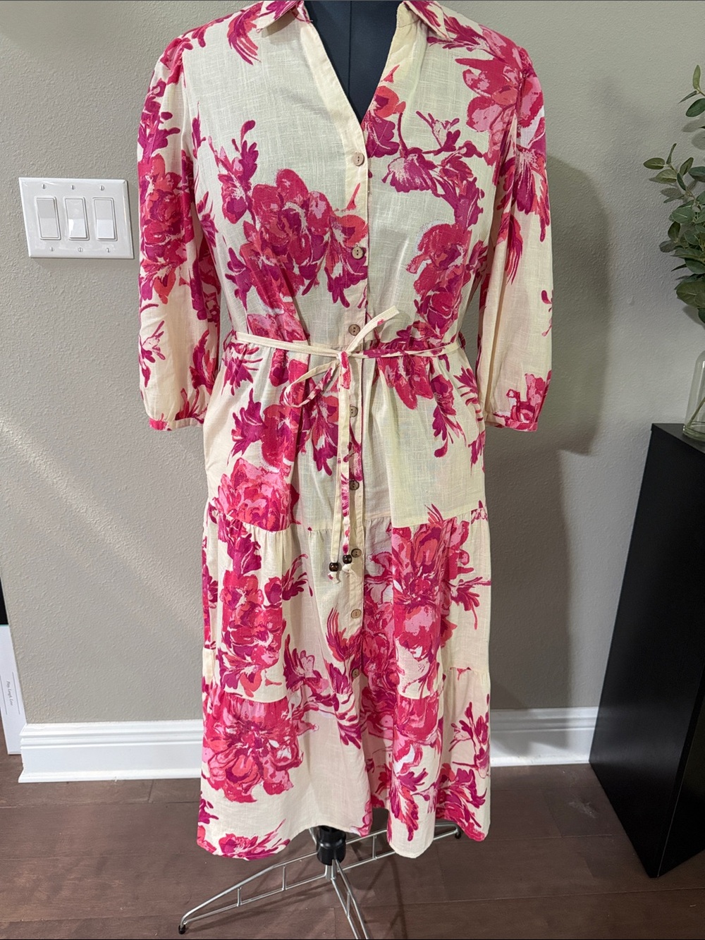 Mlle Gabrielle Cream Midi Dress with Fuchsia Floral Print